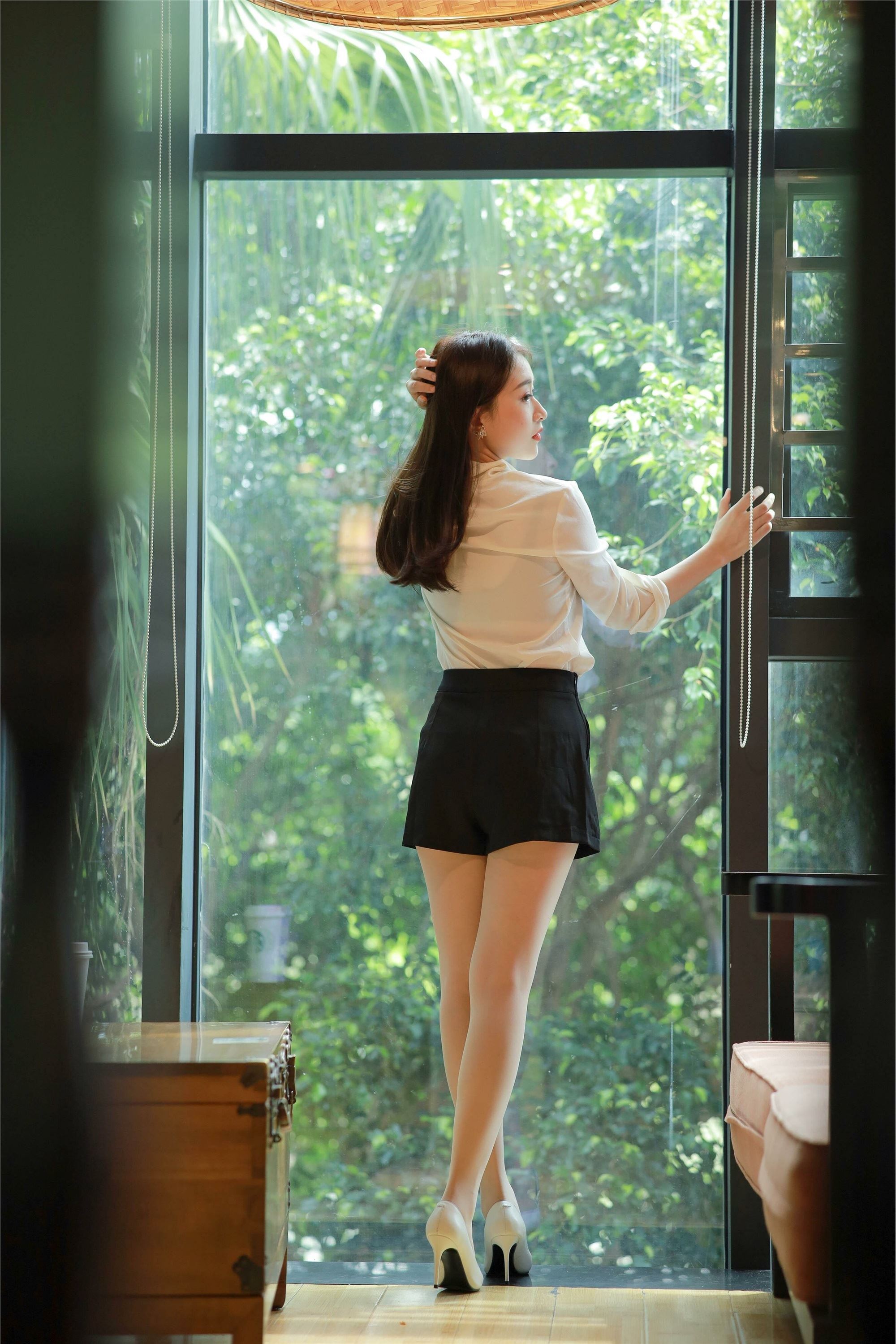 IESS异思趣向  2021.11.03 丝享家964：小婕《沙发上的佳人》